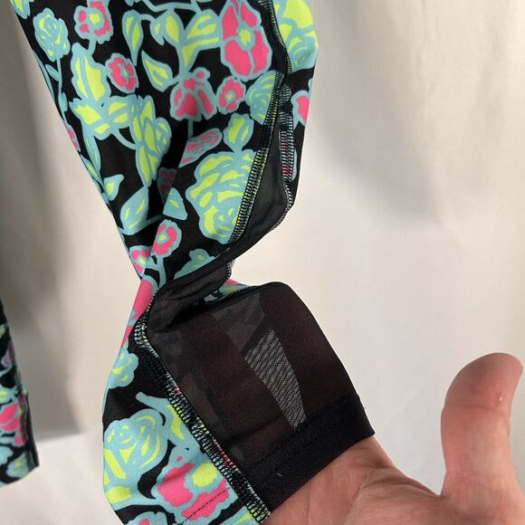 Under Armour Leggings youth YXL Black Green Floral Pull On Stretchy High Rise - Picture 4 of 9